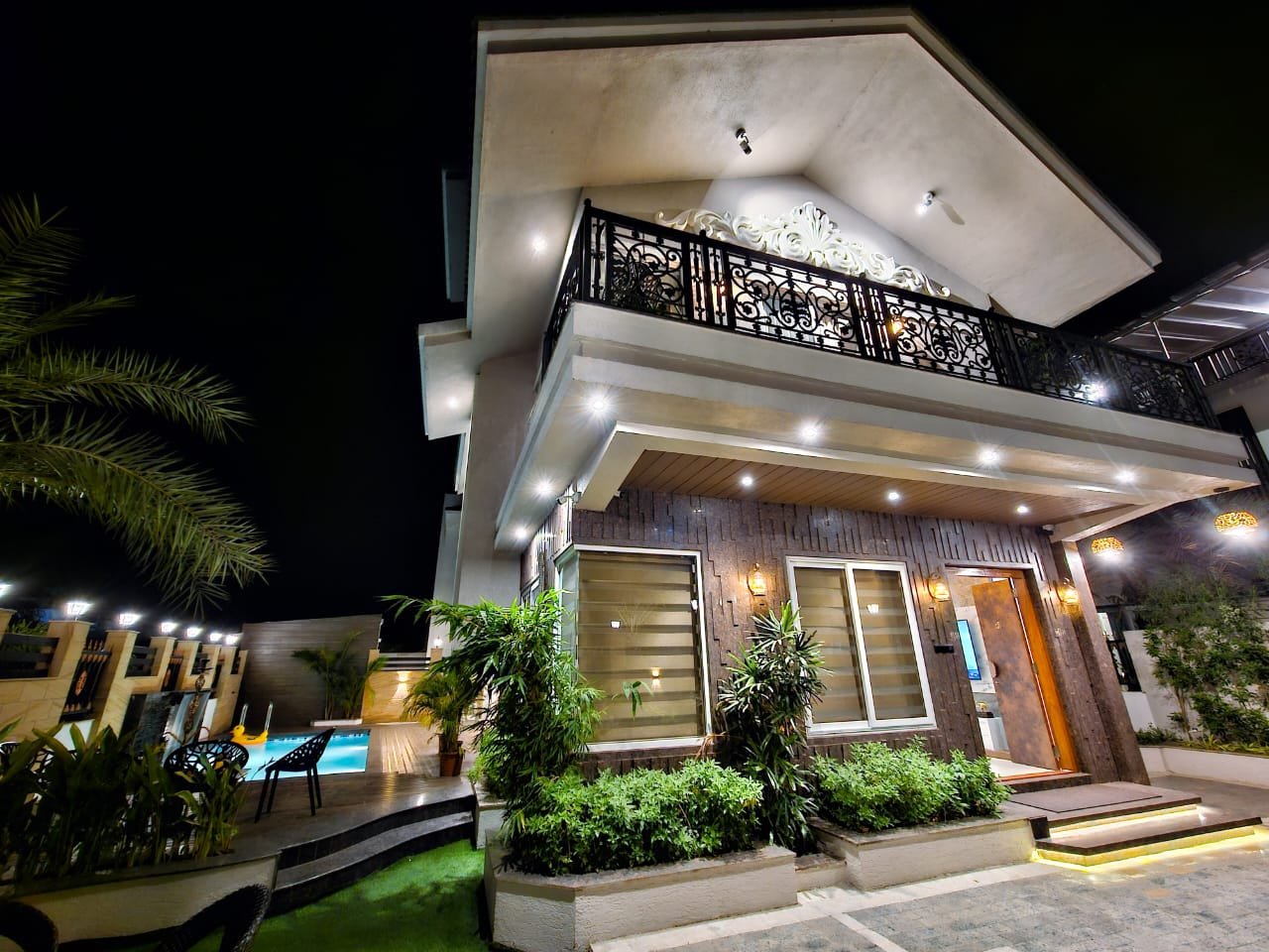 The Royal Chalet